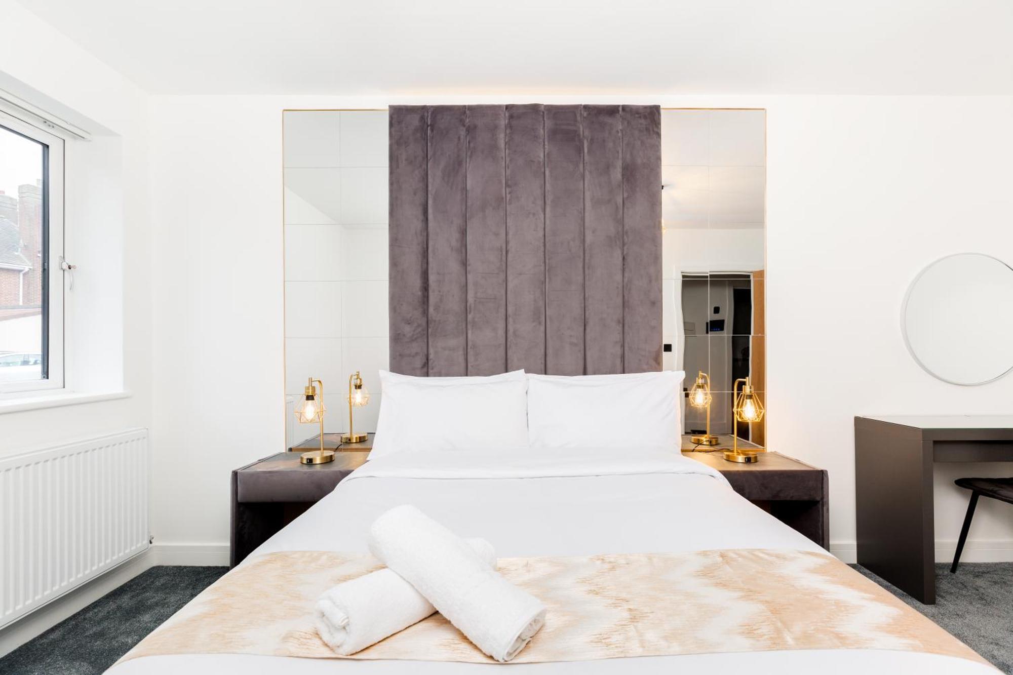 The Suites Inn Hotel Birmingham Merry Hill ブライアリー・ヒル エクステリア 写真